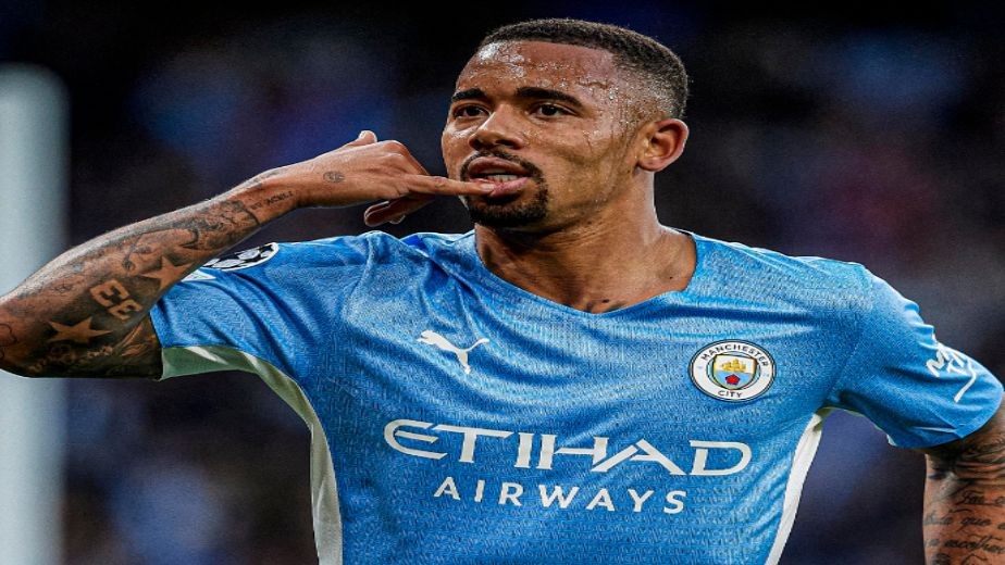 Gabriel Jesus: Arsenal in talks to sign Manchester City striker