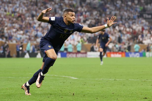 251 <strong>Kylian Mbappe beats Lionel Messi for the Golden Boot this World Cup</strong>