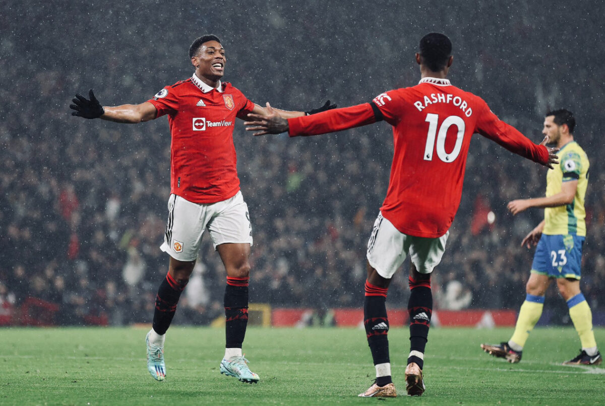 Manchester United defeated Nottingham Forest 3-0 in the Premier League