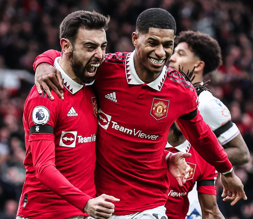 Manchester United defeated Crystal Palace 2-1 in the Premier League