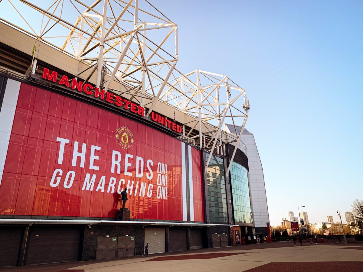 Manchester United to receive a bid from Qatari investors this week