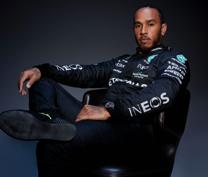 Lewis Hamilton claims Red Bull Racing have the fastest car he has ever seen