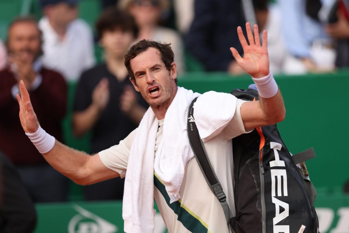 Andy Murray crashed out of the opening round of Monte Carlo Masters