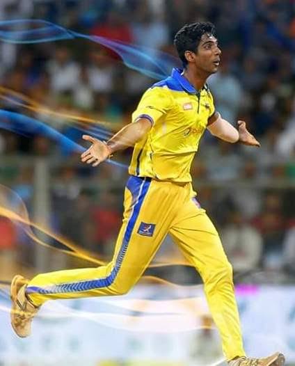 Indian cricketer Deepak Shetty in action