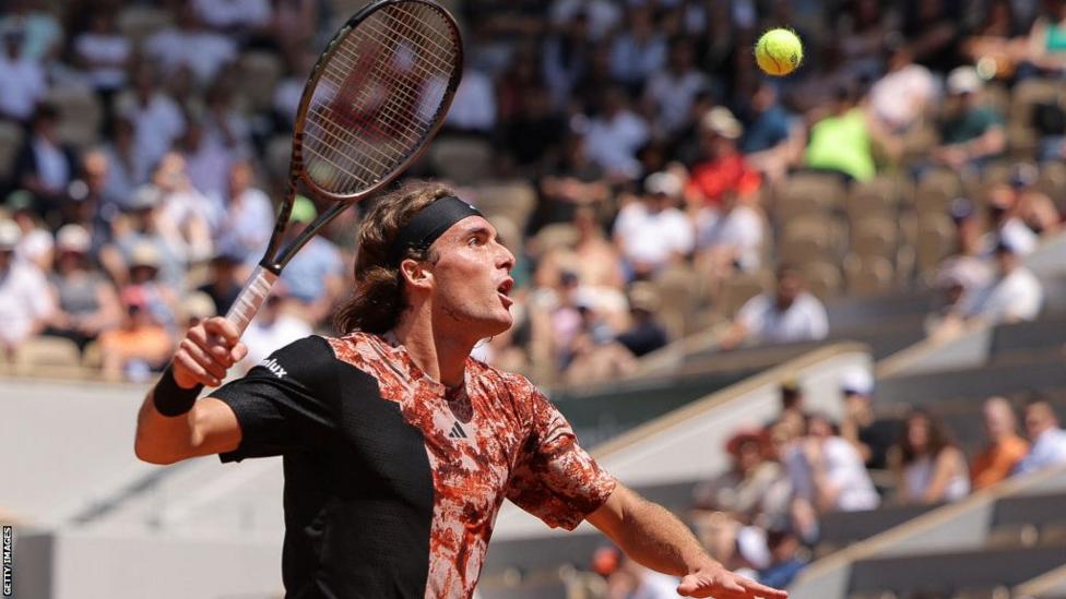 Stefanos Tsitsipas faces Carballes Baena in the 2nd round of the French Open