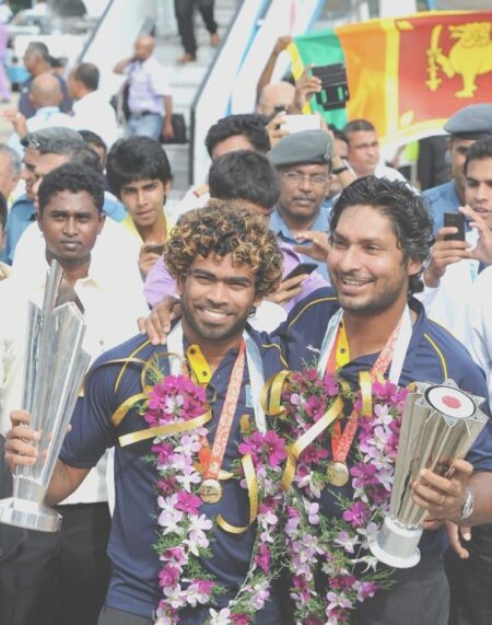 cricket-hi--a-blow-to-sri-lanka-chameera-hasaranga-injured-pereira-fernando-kovid19-positive--1692977457-450x571 Homepage Hindi