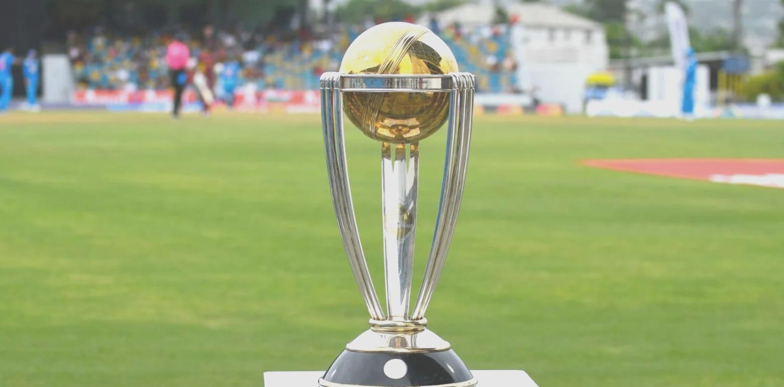 ICC World Cup Trophy shown off in Pune