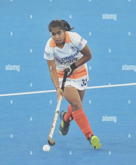 hockey-hi--indian-womens-hockey-team-was-by-spain-32--1702648853-450x546 Homepage Hindi