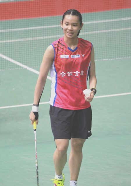 badminton-hi--tai-tzu-defeated-yu-fei-to-india-open-title--1705827621-450x637 Homepage Hindi