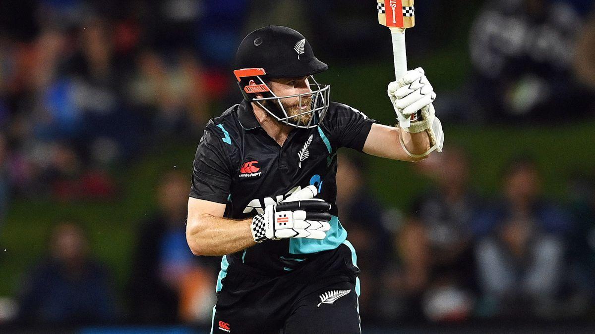 Kane Williamson Retires Hurt with Injured Hamstring in Pakistan T20I