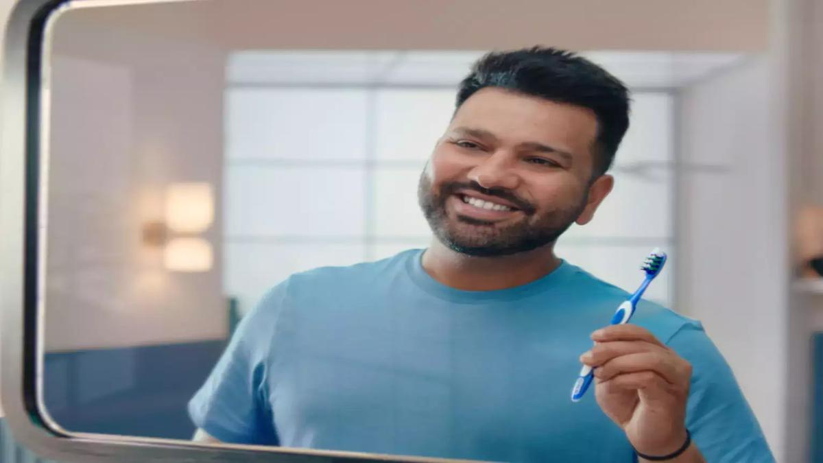 Oral – B Toothbrush Powered by Innovative Criss Cross Bristles Bats Alongside Cricketer Rohit Sharma in its New Campaign