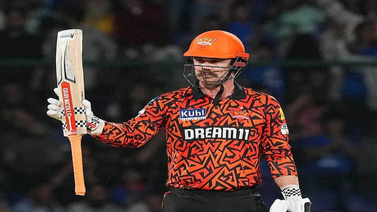 SRH break IPL power play record on way to 266/7 against DC