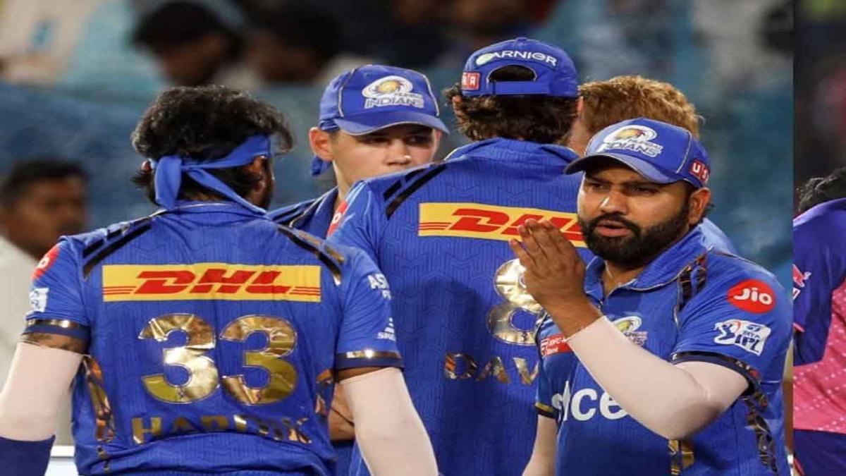 MI camp divided, they are not performing as a team, says Clarke