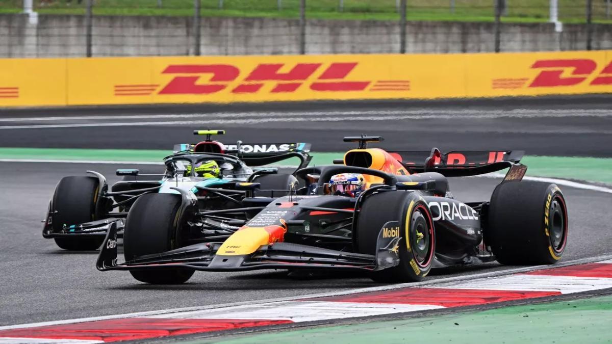 Wolff’s attitude to entice Verstappen is “not right”