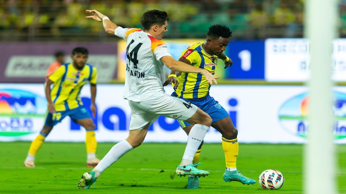 East Bengal FC scored first, but Kerala Blasters take win with 2 second half goals