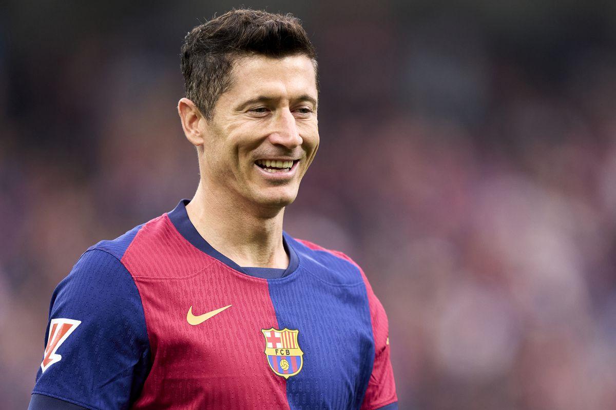 Lewandowski Hails Flick’s Impact at Barcelona