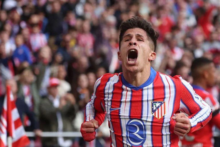 Giuliano Sparkles as Atlético Triumphs